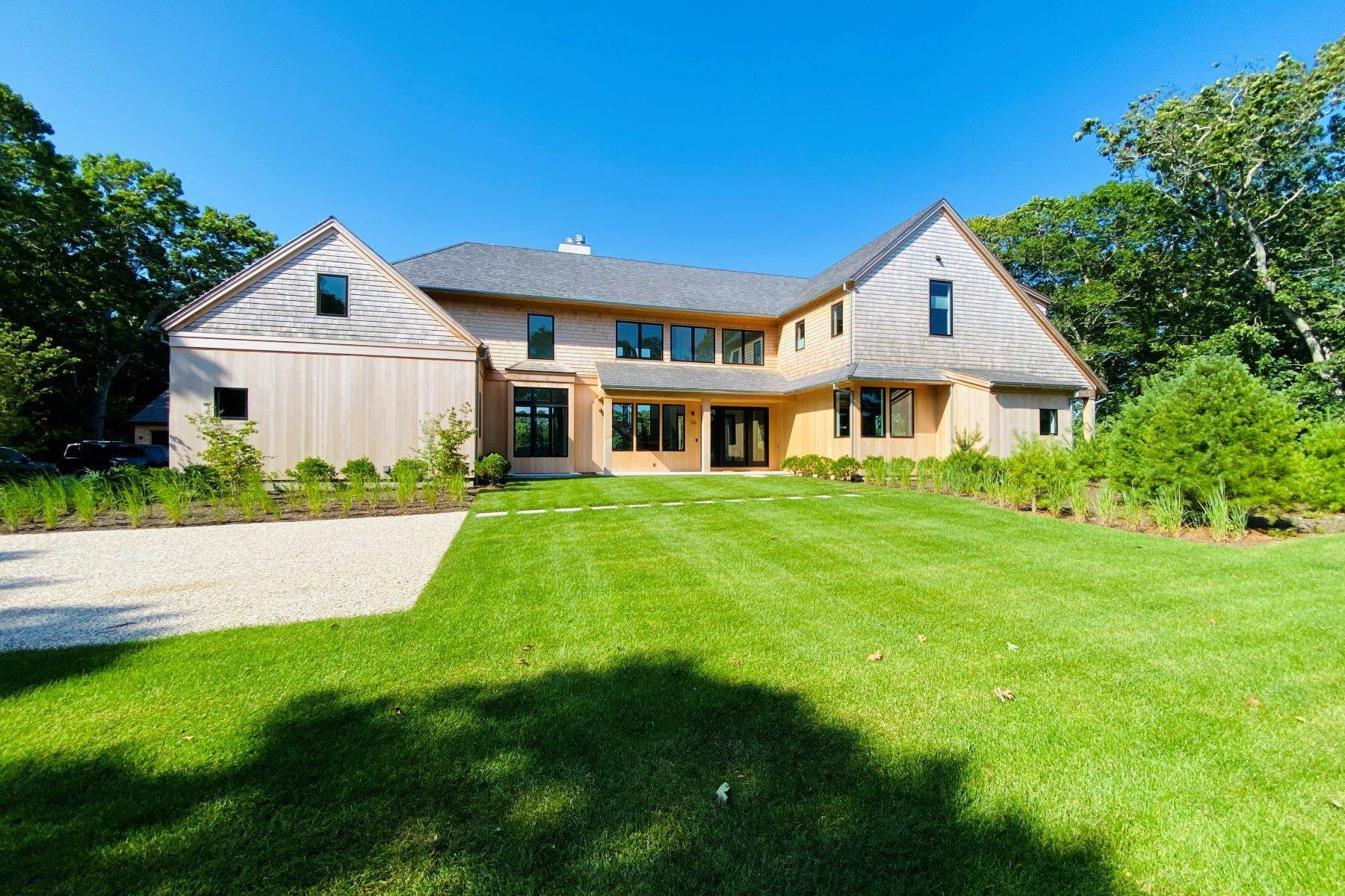 Single Family Homes at Village Fringe New Construction with Farm Field Views 26 Green Hollowr Rd East Hampton, New York 11937 United States