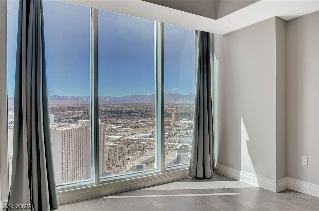 23. Condominiums at 2700 Las Vegas Boulevard Las Vegas, Nevada 89109 United States