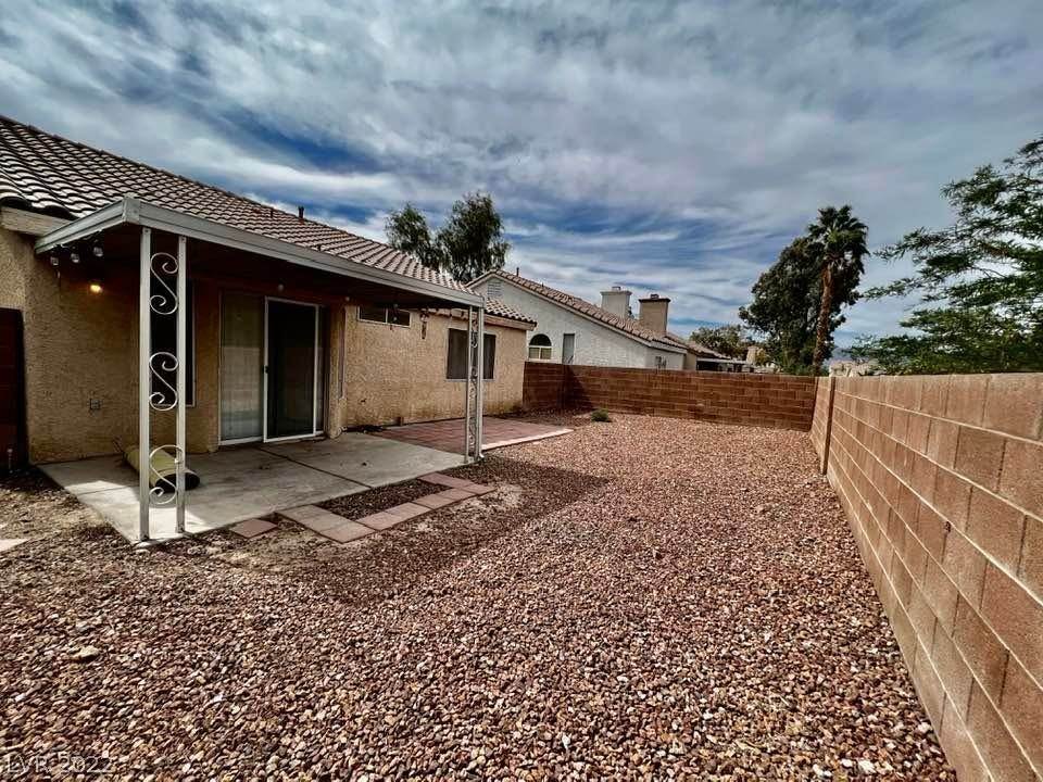 6. Single Family Homes at 3318 Outlook Point Street North Las Vegas, Nevada 89032 United States