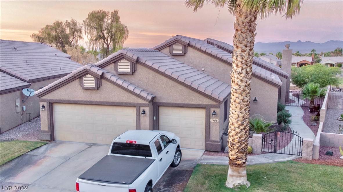 Single Family Homes para Venda às 1408 Palm Drive Laughlin, Nevada 89029 Estados Unidos