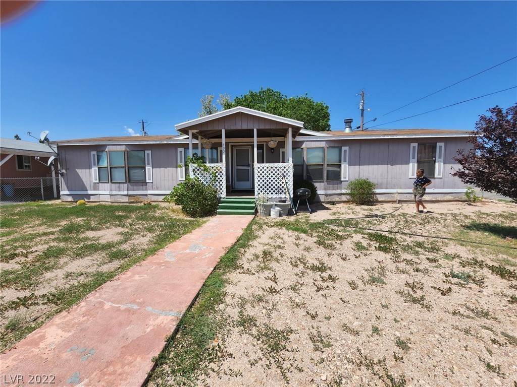 Single Family Homes para Venda às 400 W Hoyt Street Beatty, Nevada 89003 Estados Unidos