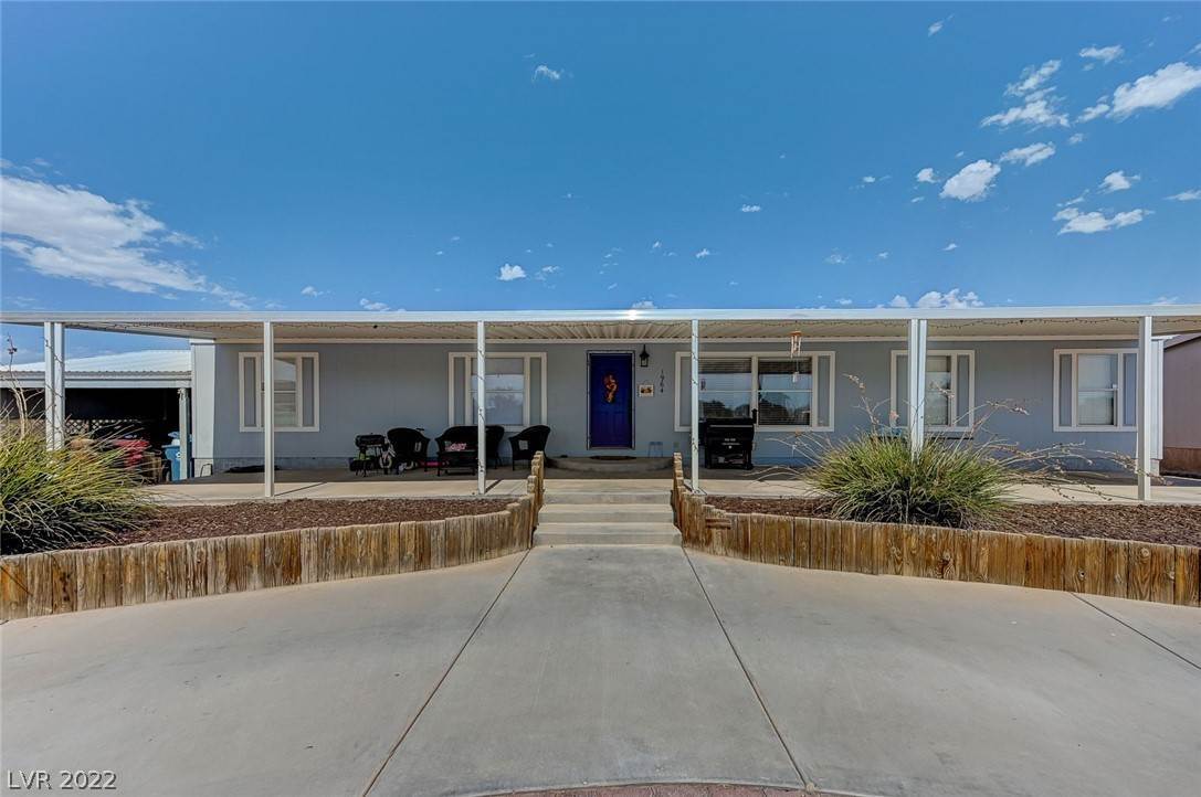Single Family Homes pour l Vente à 1964 Brothers Avenue Logandale, Nevada 89021 États-Unis