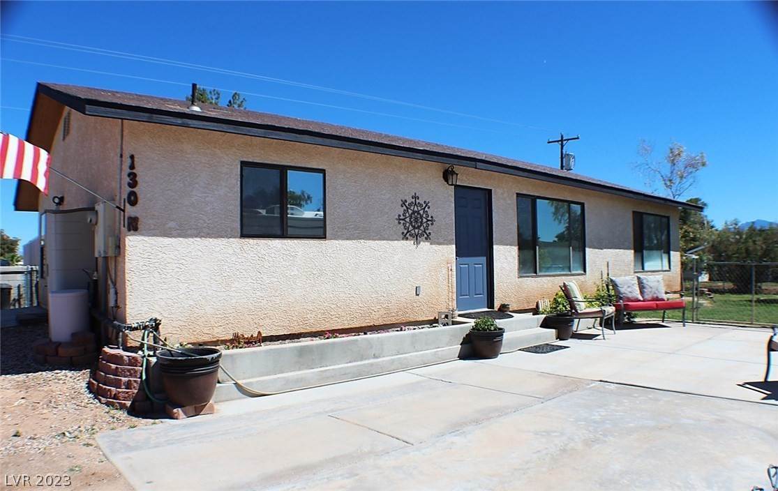 Single Family Homes für Verkauf beim 130 SMYTHE Street Overton, Nevada 89040 Vereinigte Staaten