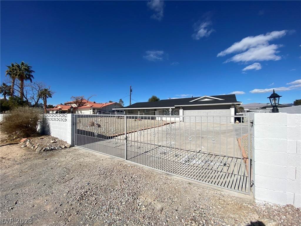 Single Family Homes for Sale at 4608 W San Miguel Avenue North Las Vegas, Nevada 89032 United States