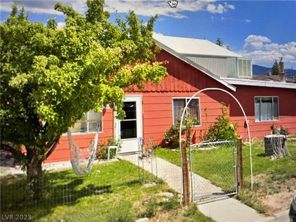 Single Family Homes per Vendita alle ore 665 E 14th Street Ely, Nevada 89301 Stati Uniti