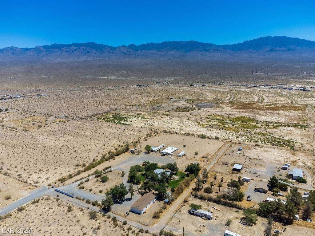 Single Family Homes for Sale at 1311 Mae Road Pahrump, Nevada 89060 United States