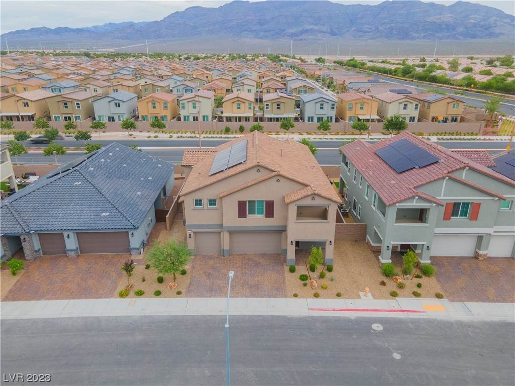 Single Family Homes для того Продажа на 3718 Snow Fawn Avenue North Las Vegas, Невада 89084 Соединенные Штаты