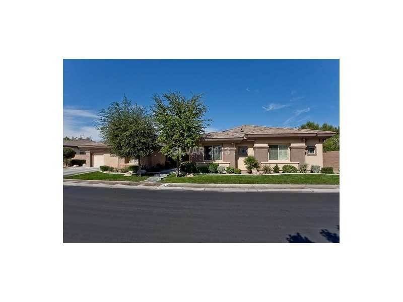 1. Single Family Homes at 38 ISLEWORTH Drive Henderson, Nevada 89052 United States