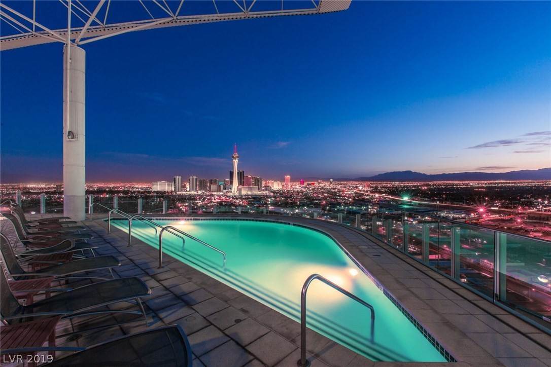 35. Condominiums at 200 HOOVER Avenue Las Vegas, Nevada 89101 United States