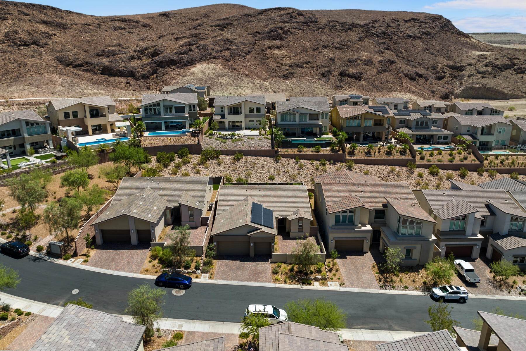 2. Single Family Homes at 36 Vista Outlook St Henderson, Nevada 89011 United States