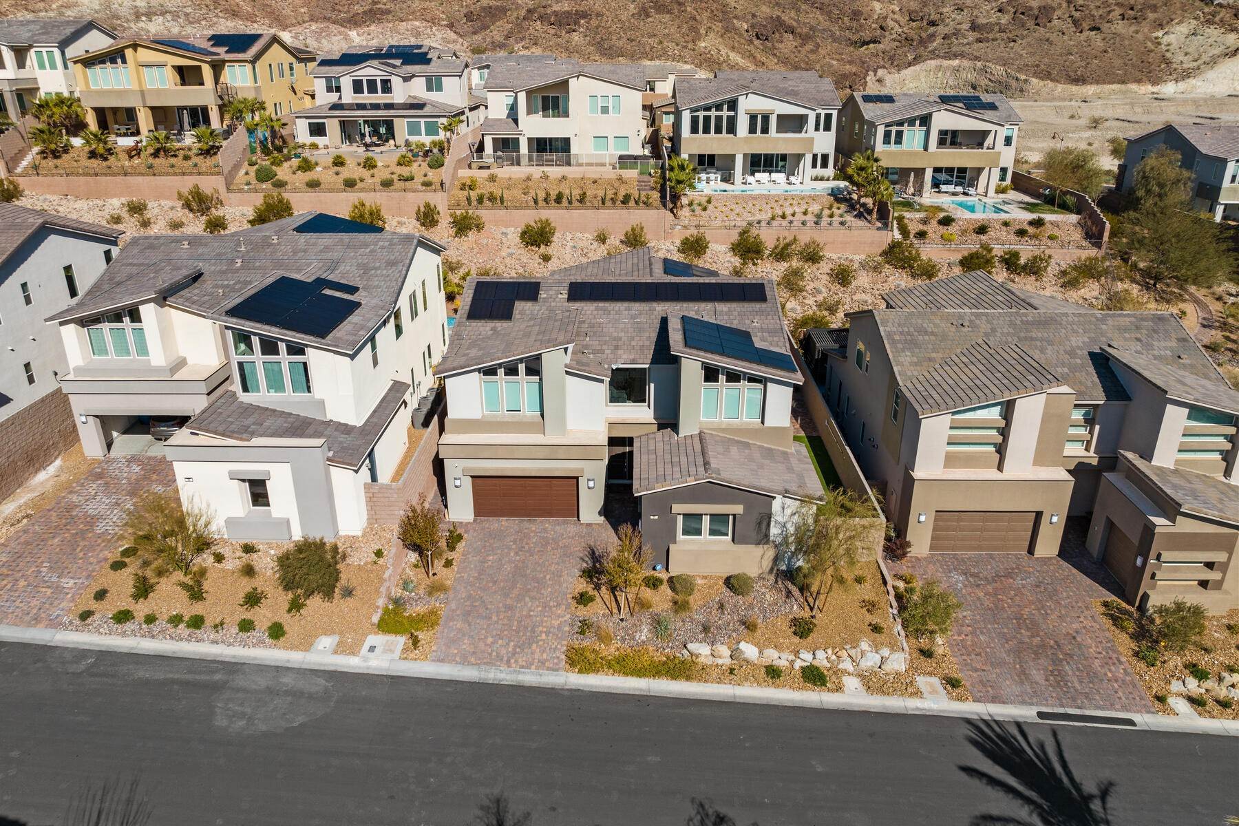 4. Single Family Homes at 28 Vista Outlook St Henderson, Nevada 89011 United States