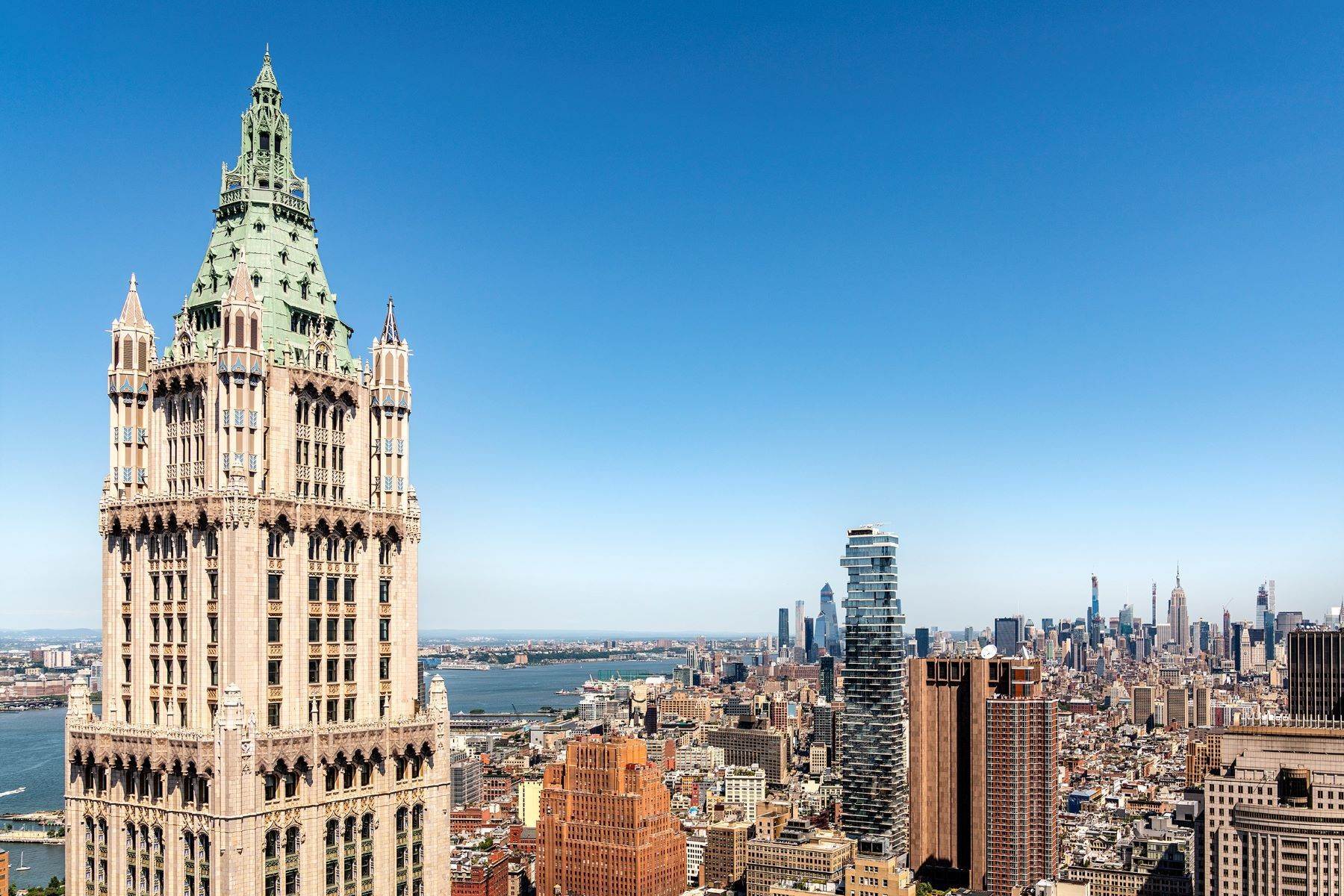 Condominiums для того Продажа на The Woolworth Tower Residences 2 Park Place, Pinnacle Penthouse and 49th Floor New York, Нью-Йорк 10007 Соединенные Штаты
